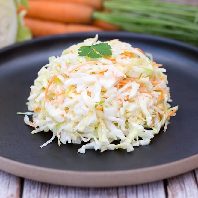 Snabb coleslaw med torkade grönsaker